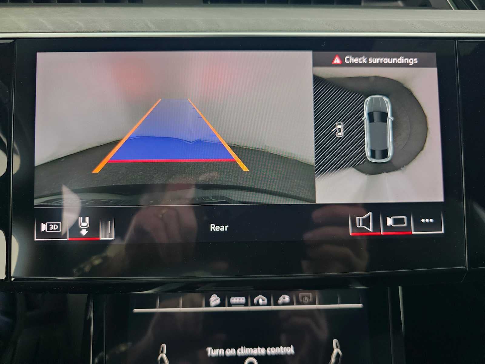 2024 Audi Q8 e-tron Sportback S line Premium Plus