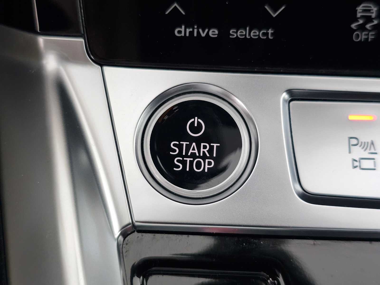 2024 Audi Q8 e-tron Sportback S line Premium Plus