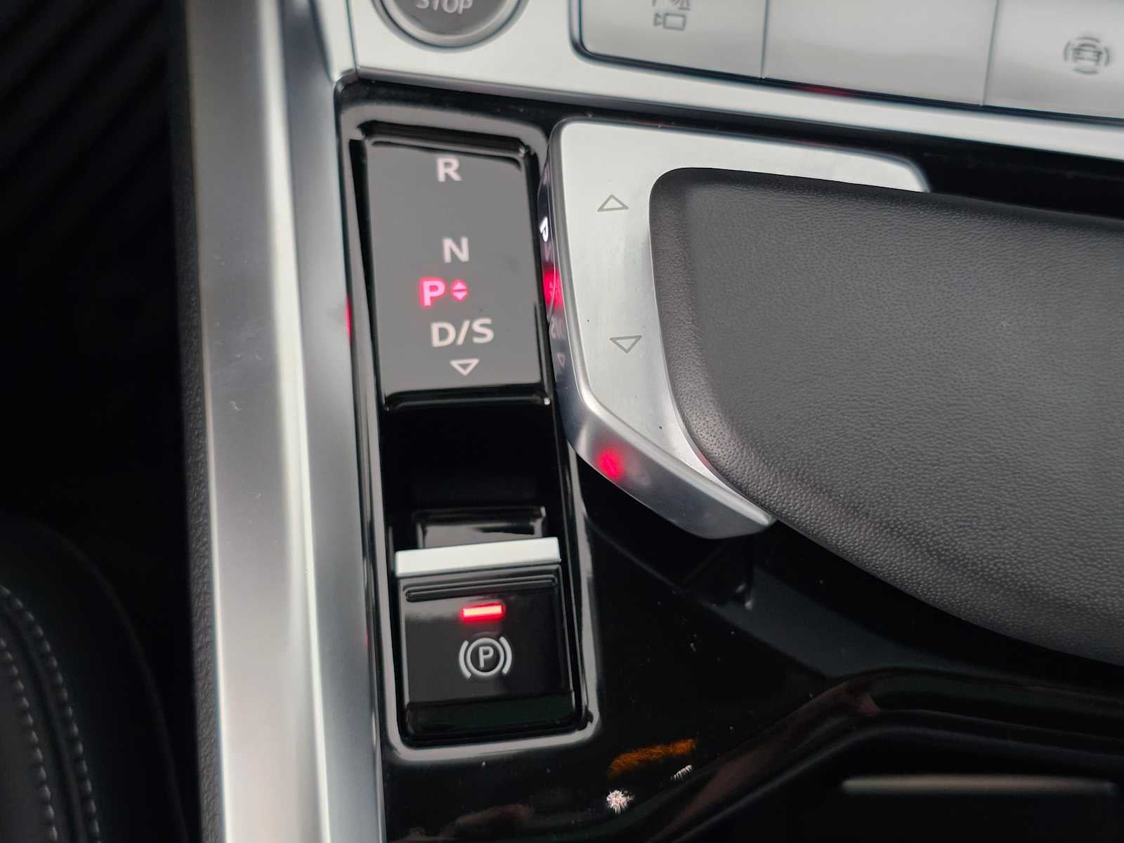 2024 Audi Q8 e-tron Sportback S line Premium Plus