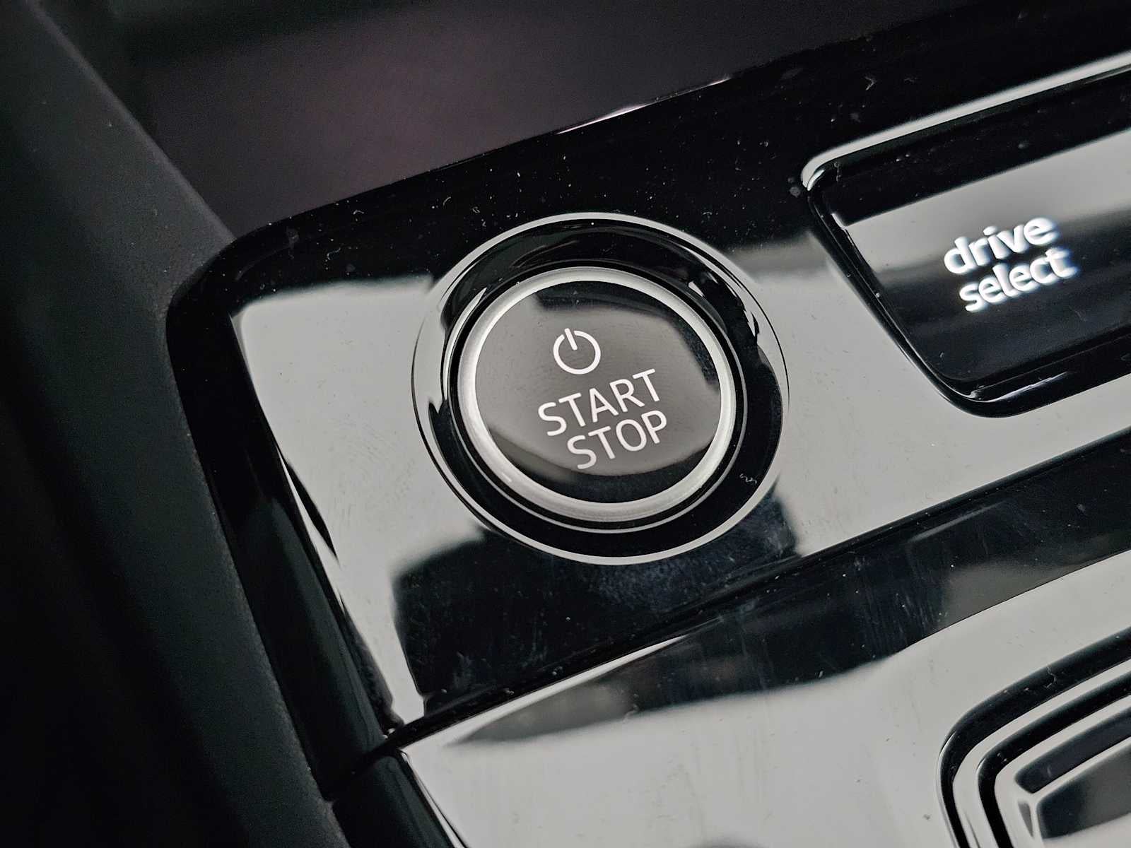2025 Audi A6 e-tron Premium Plus