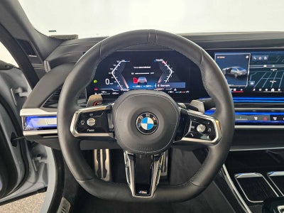 2023 BMW 740i 740i