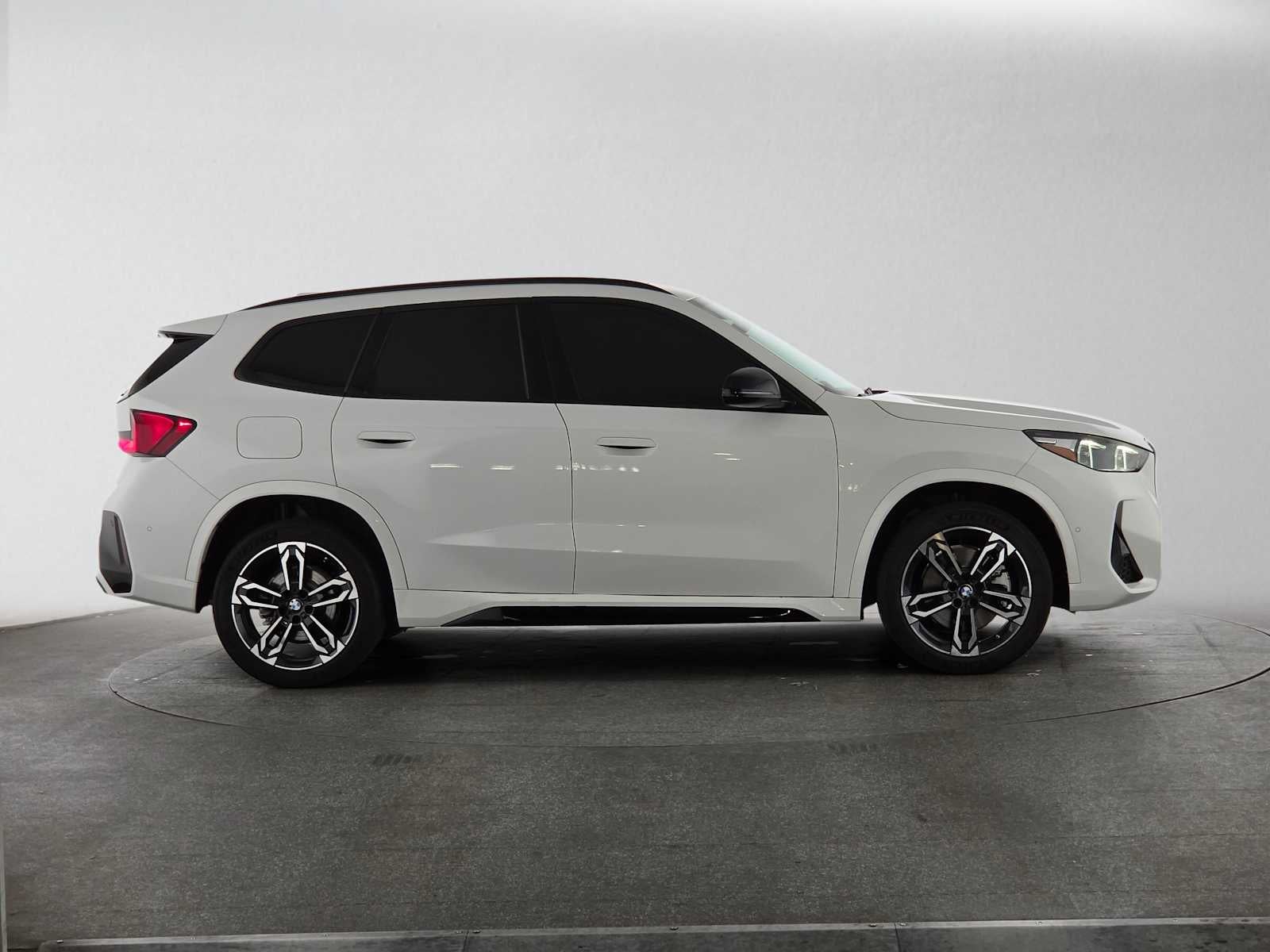 2023 BMW X1 xDrive28i xDrive28i