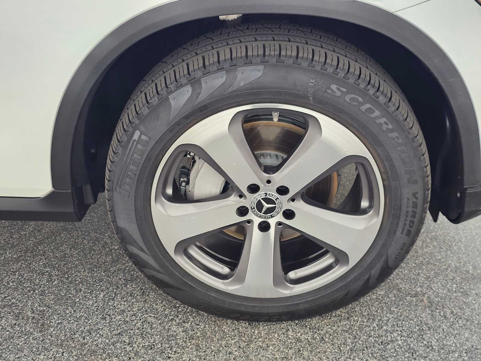 2019 Mercedes-Benz GLC 300 GLC 300