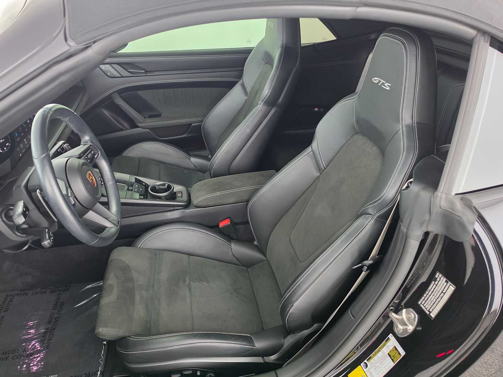 2023 Porsche 911 Carrera GTS