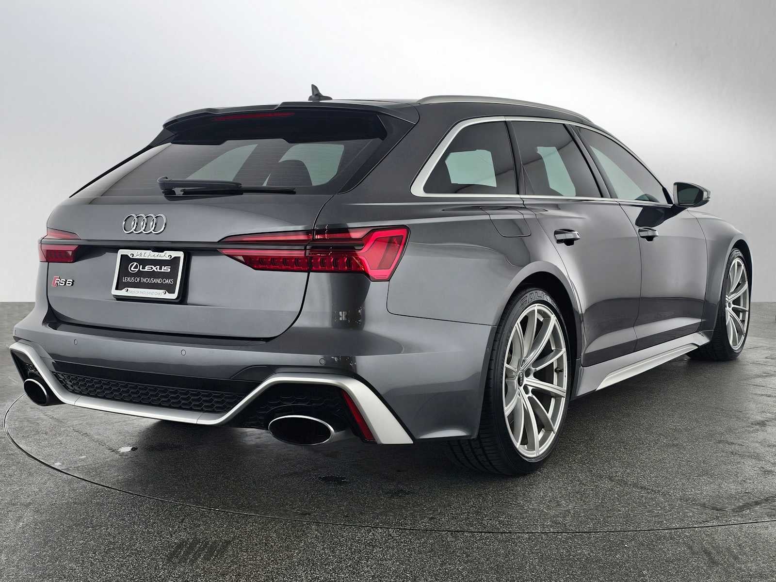 2023 Audi RS 6 Avant 4.0 TFSI quattro