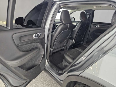 2019 Volvo XC40 Momentum