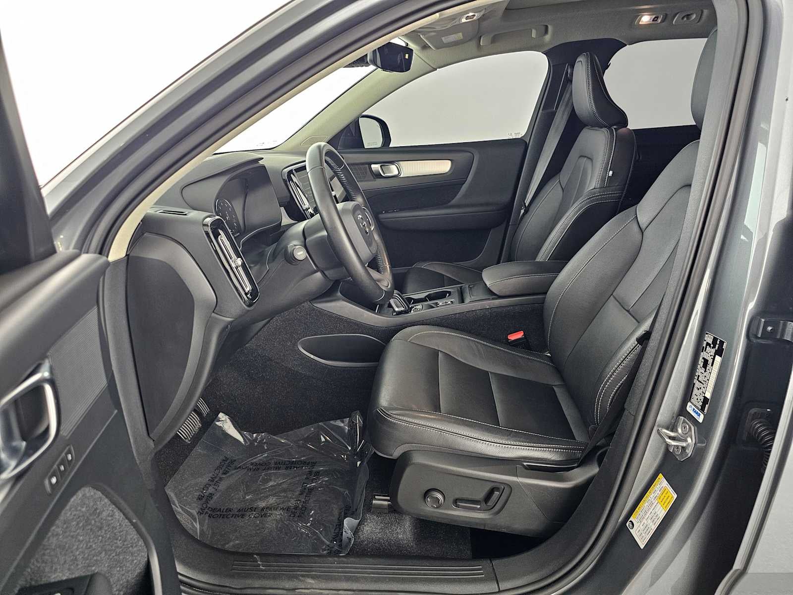 2019 Volvo XC40 Momentum