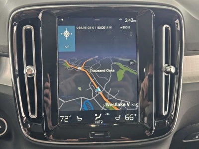 2019 Volvo XC40 Momentum