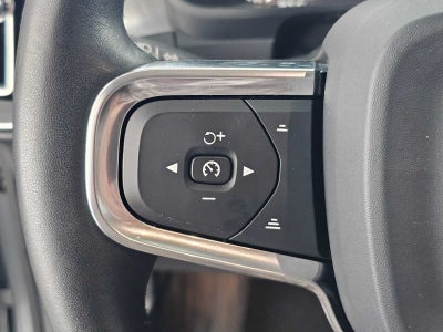 2019 Volvo XC40 Momentum