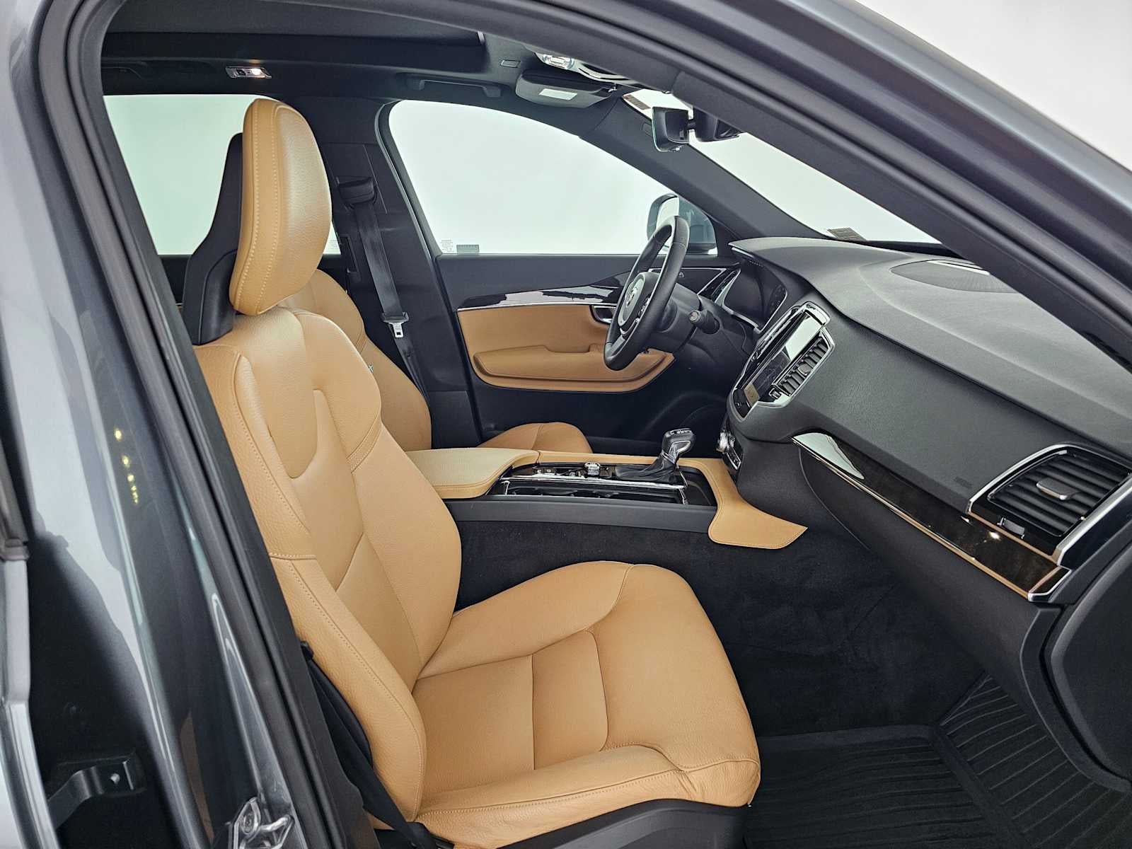 2018 Volvo XC90 Momentum