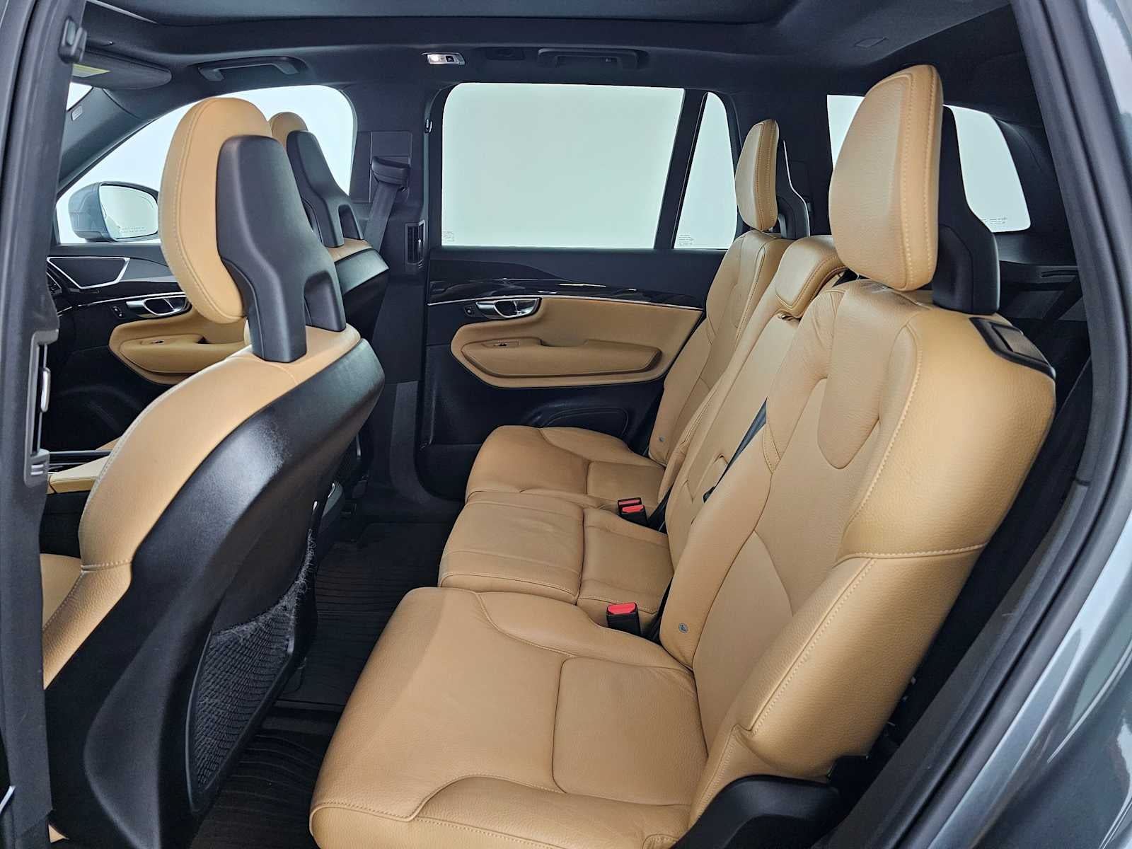 2018 Volvo XC90 Momentum