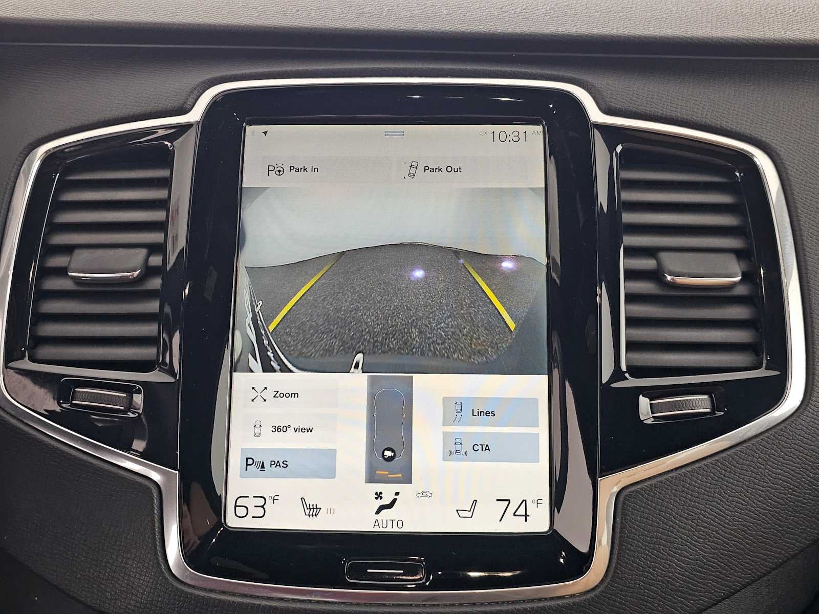 2018 Volvo XC90 Momentum