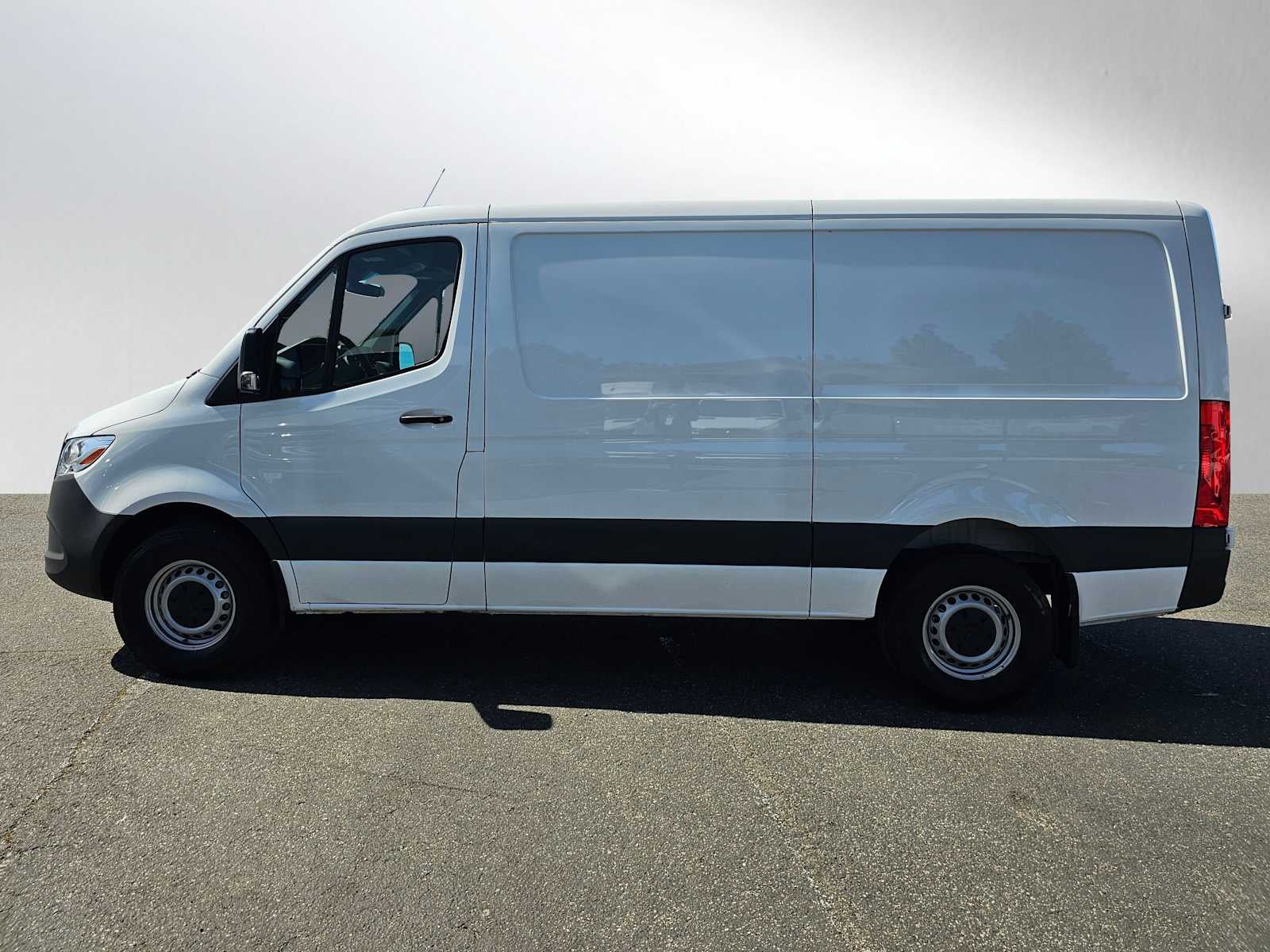 2025 Mercedes-Benz Sprinter Cargo Van 2500 Standard Roof I4 Diesel 144 RWD