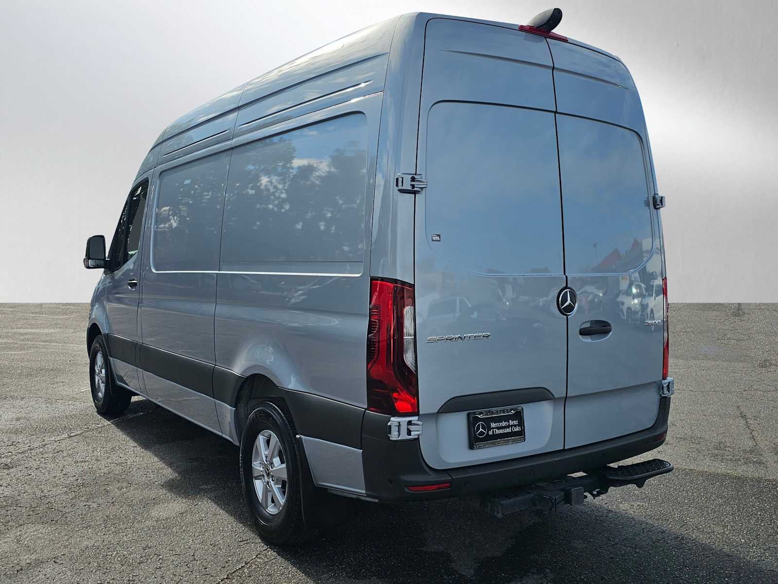 2025 Mercedes-Benz Sprinter Cargo Van 2500 Standard Roof I4 Diesel HO 144" RWD