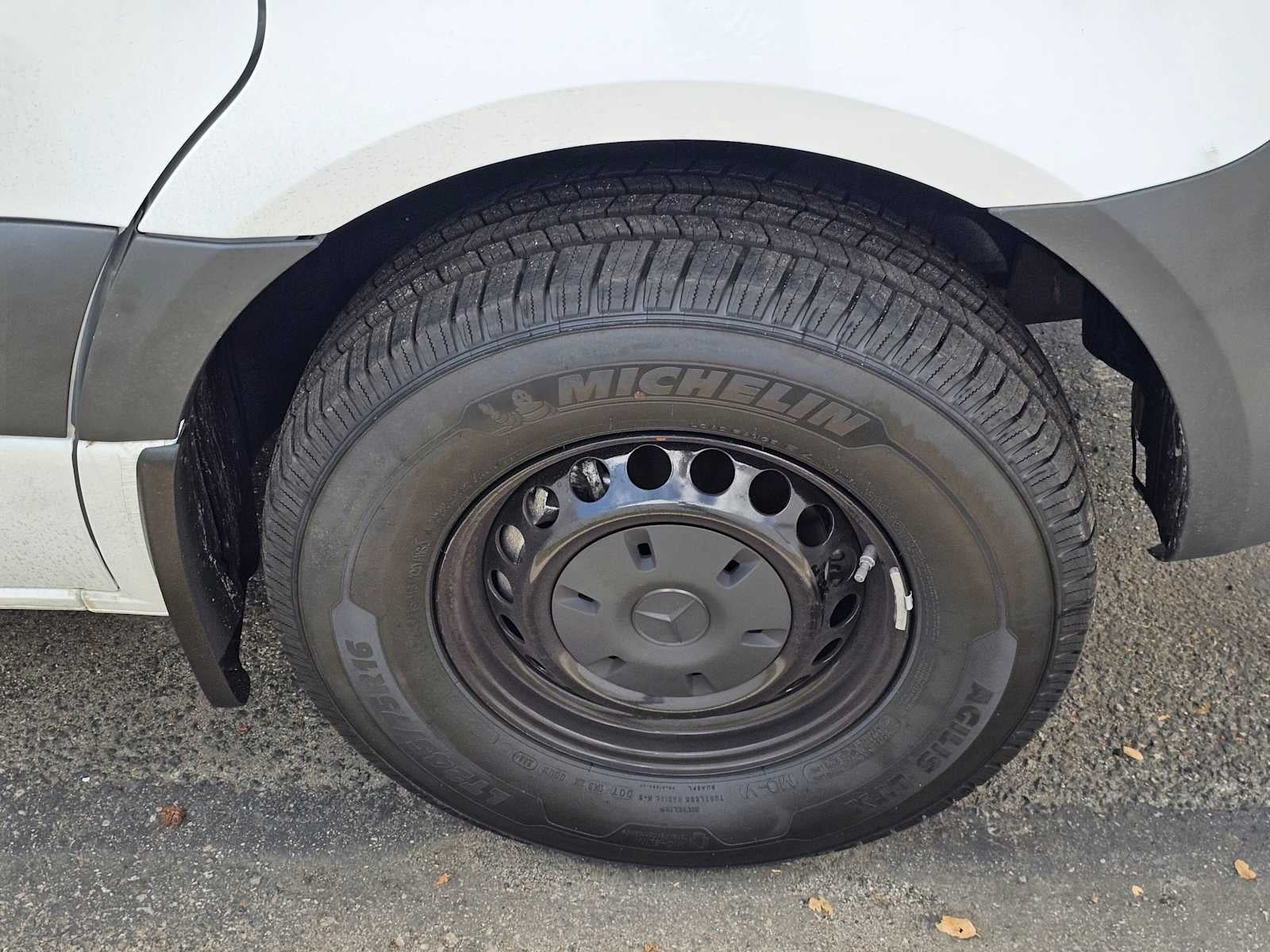 2025 Mercedes-Benz Sprinter Cargo Van 2500 Standard Roof I4 Diesel HO 144 RWD