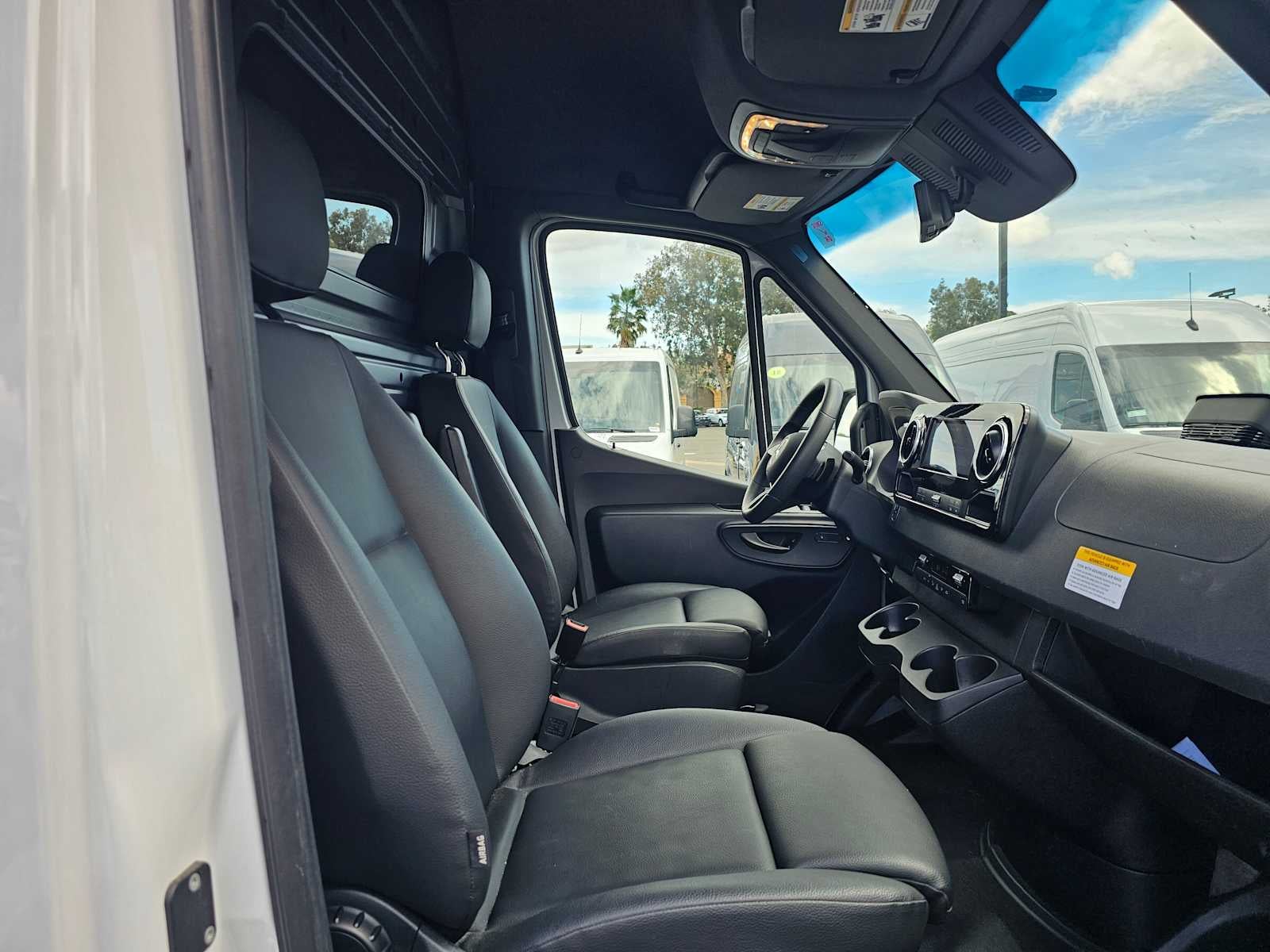 2025 Mercedes-Benz Sprinter Cargo Van 2500 High Roof I4 Diesel HO 170 Extended RWD