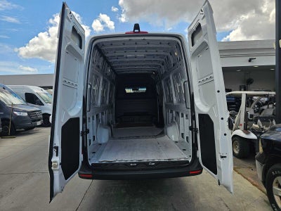 2025 Mercedes-Benz Sprinter Cargo Van 2500 High Roof I4 Diesel HO 170 Extended RWD