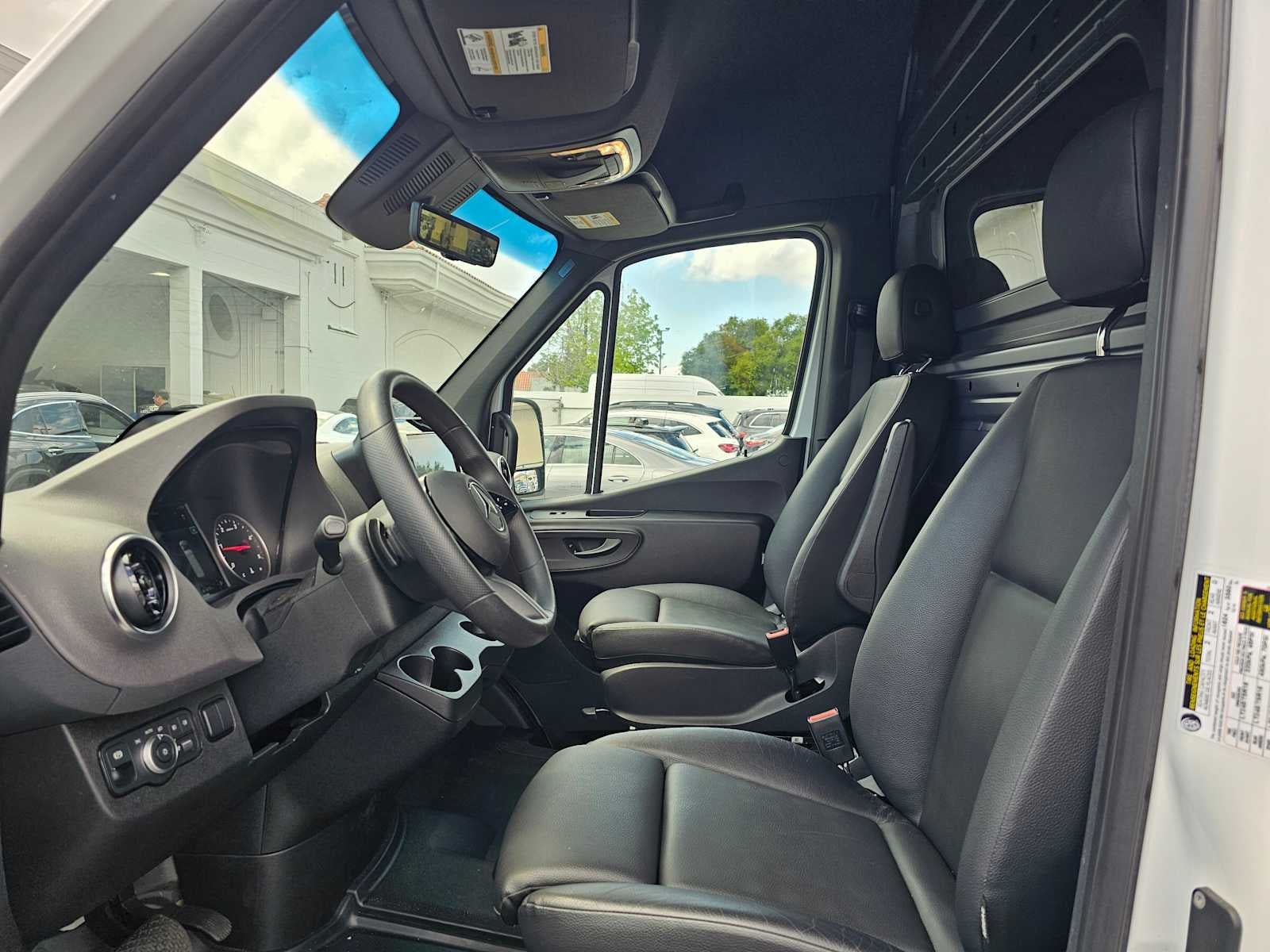 2025 Mercedes-Benz Sprinter Cargo Van 2500 High Roof I4 Diesel HO 170 Extended RWD