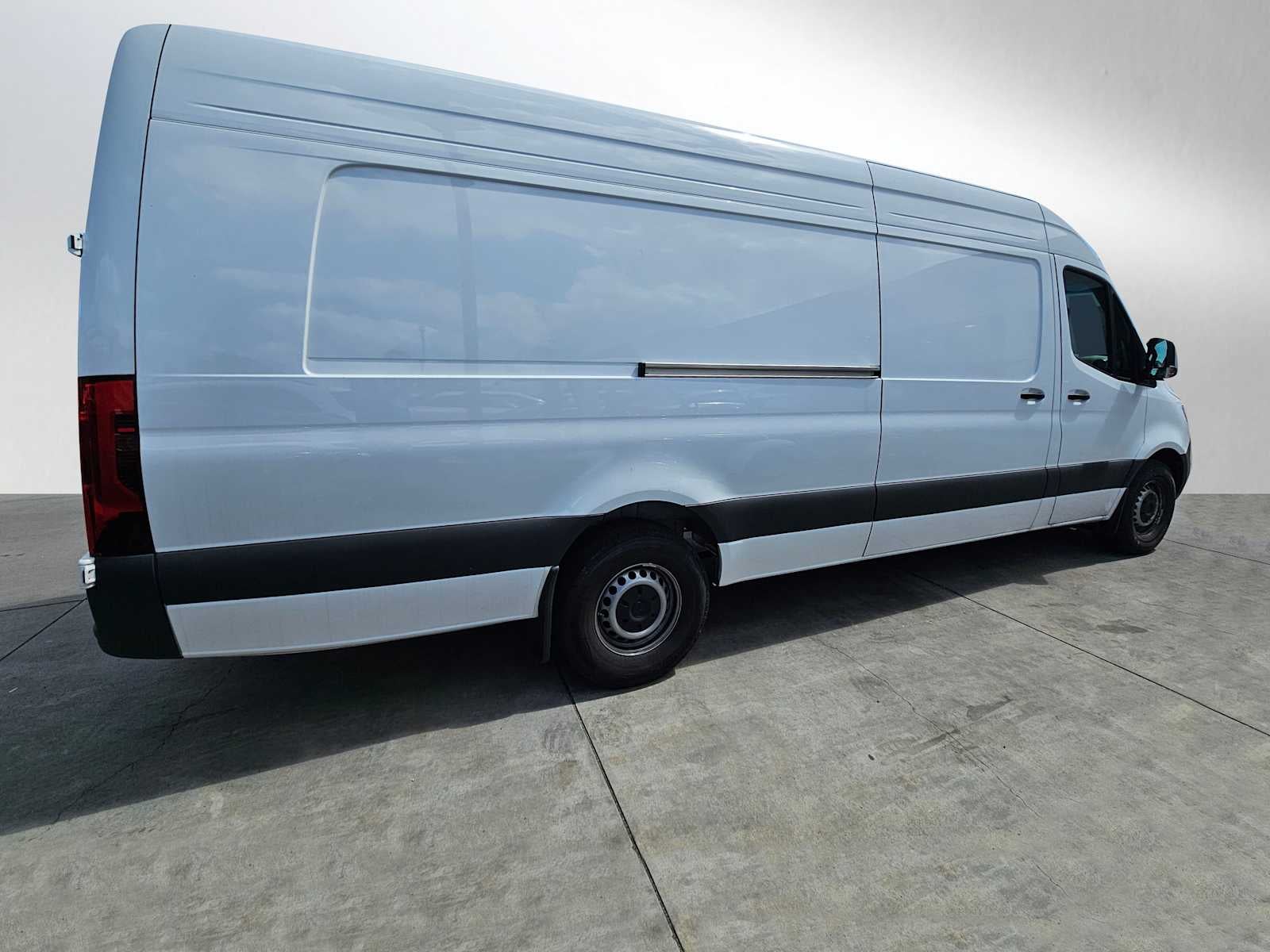 2025 Mercedes-Benz Sprinter Cargo Van 2500 High Roof I4 Diesel HO 170 Extended RWD