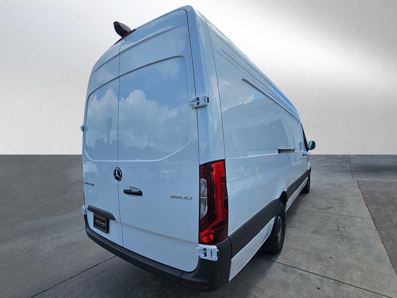 2025 Mercedes-Benz Sprinter Cargo Van 2500 High Roof I4 Diesel HO 170 Extended RWD