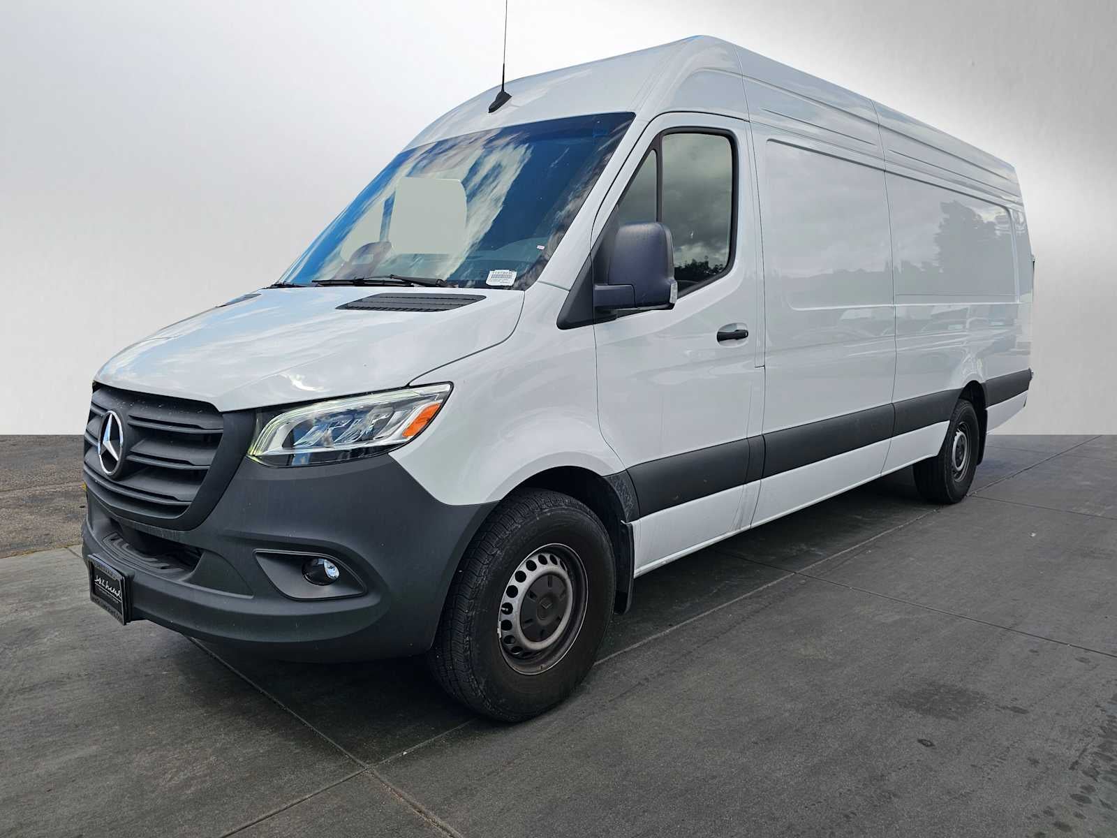 2025 Mercedes-Benz Sprinter Cargo Van 2500 High Roof I4 Diesel HO 170 Extended RWD